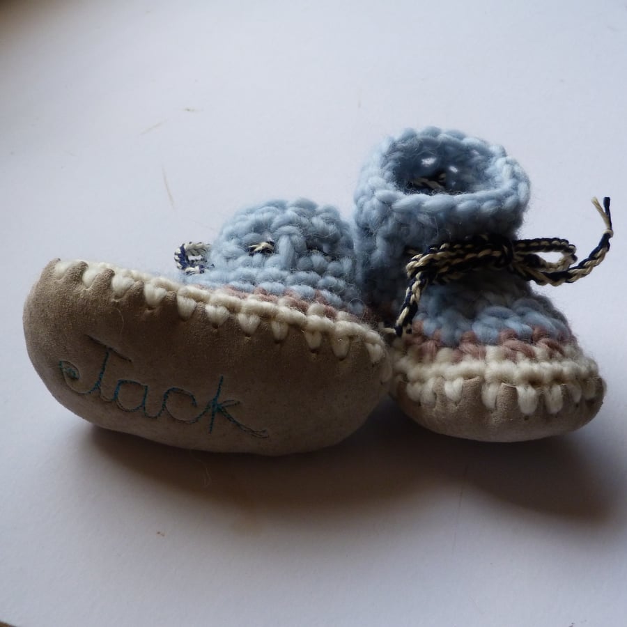Personalised baby boots -Pale blue- sizes 0-4 