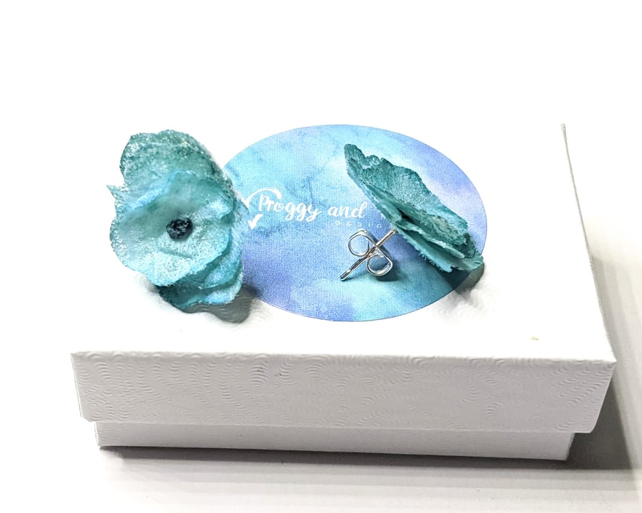 flower stud earrings, turquoise earrings, textile earrings