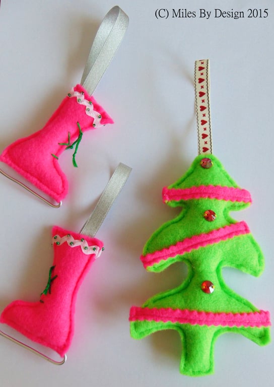 Ice Skating Boots and Xmas Tree Hanging Set