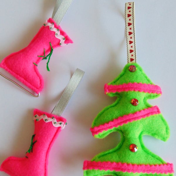 Ice Skating Boots and Xmas Tree Hanging Set