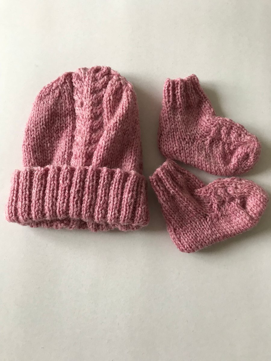 Hand knitted baby hat and bootees