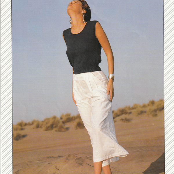 VINTAGE KNITTING PATTERN Ladies Navy Jaeger Vest