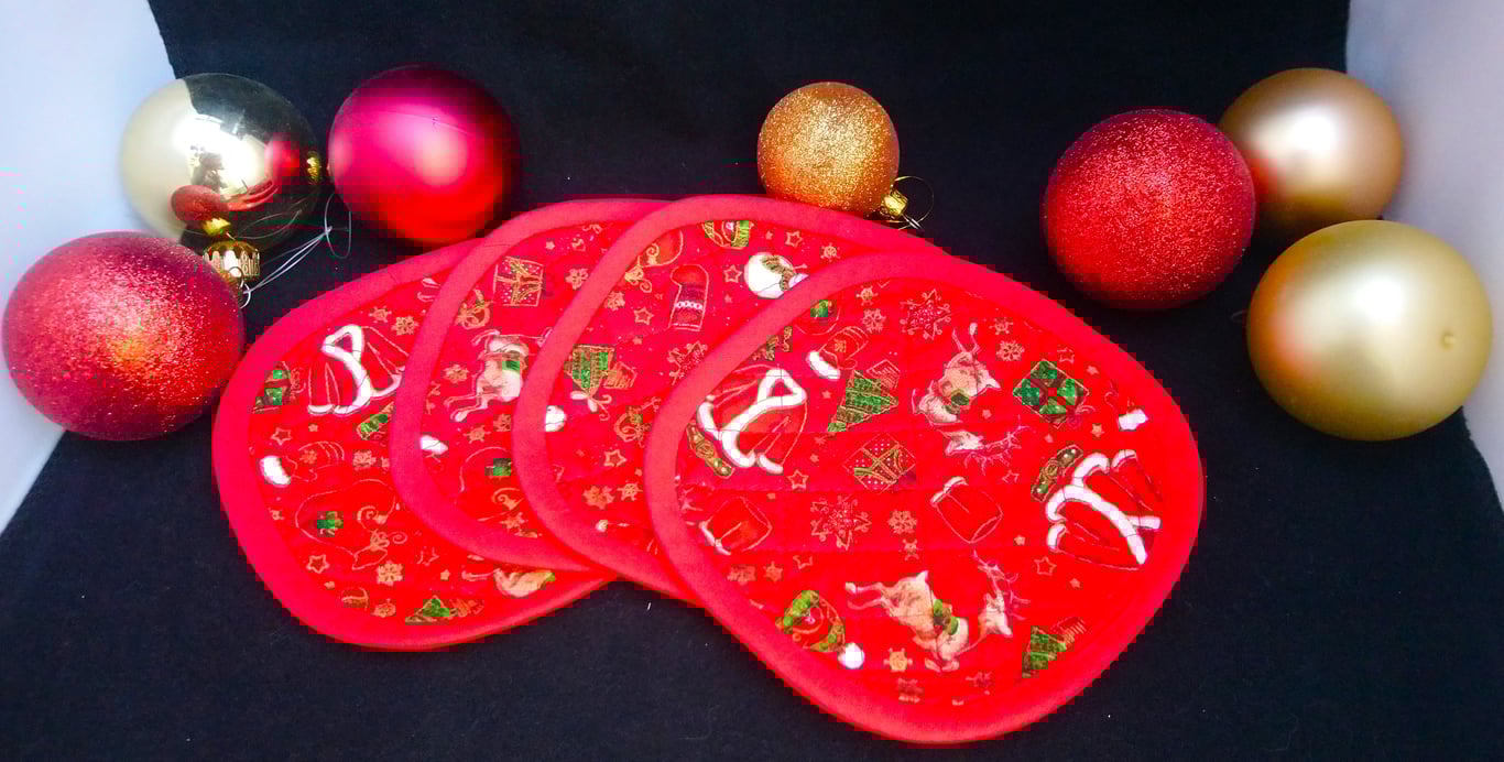 Christmas Quilted Coasters Set of 4 Heat Resistant