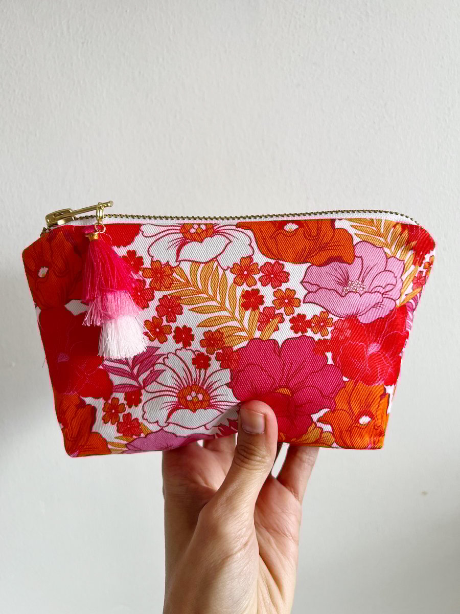 Large Vintage Pink and Red Florals Make Up Bag
