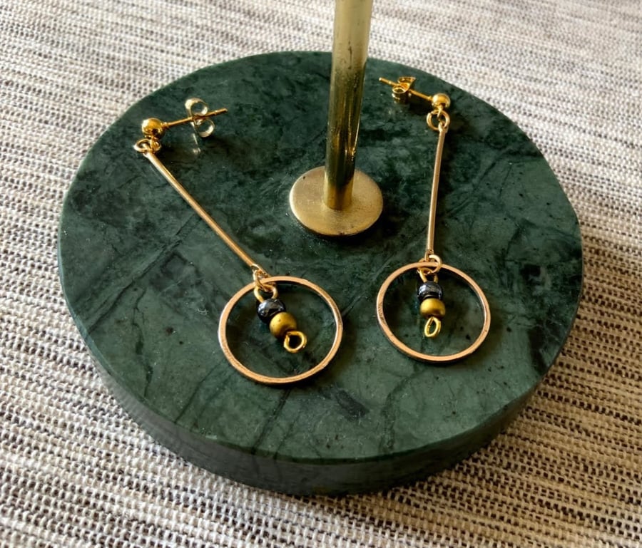 Circle loop pin earrings