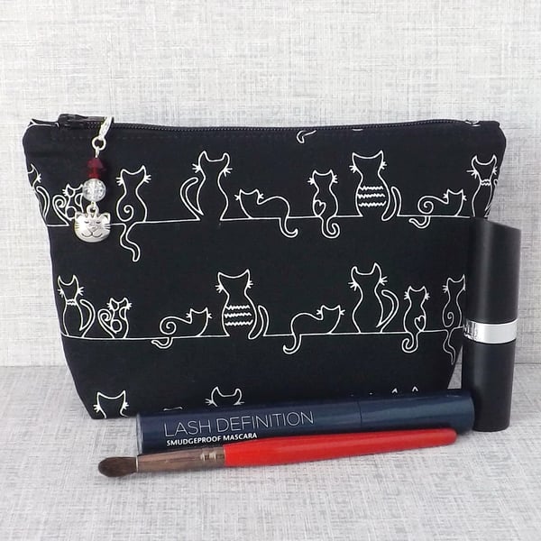 Makeup bag, zipped pouch, cosmetic bag, cats