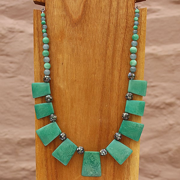 Mosaic Fan Necklace