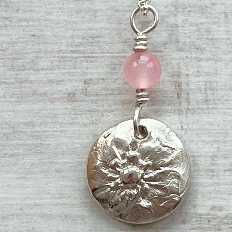Silver Hawthorn Pendant with rose quartz.