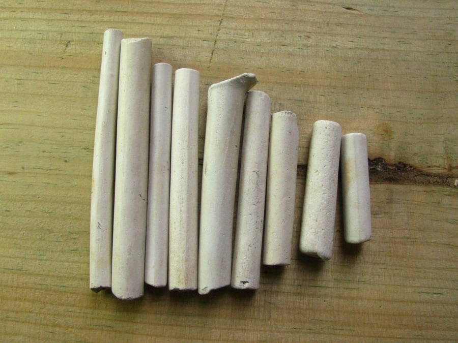 Old clay pipe stems from the River Thames (2)