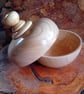 Large Lidded bowl  lovely grain. Item no 1017 - Image 2