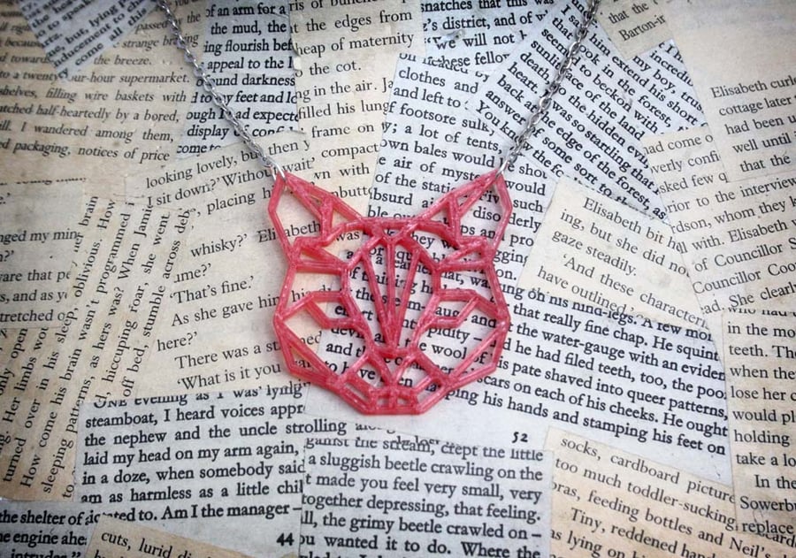 3D Printed Geometric Cat Necklace