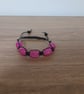 PINK AND BLACK CRACKLE BEAD MACRAME BRACELET. - Image 2