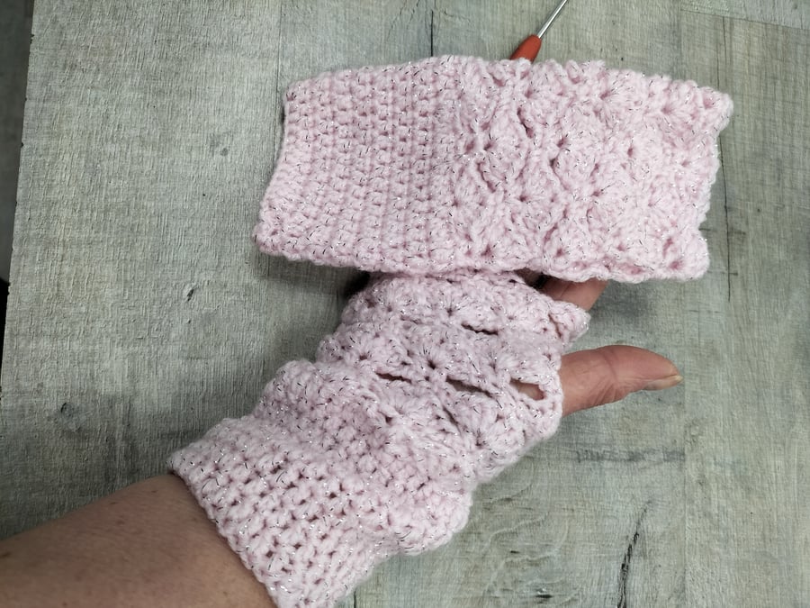 Sparkly pink crochet fingerless gloves