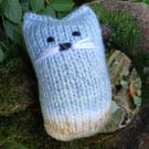 FISTRAL the Cornish seaside cat-knit