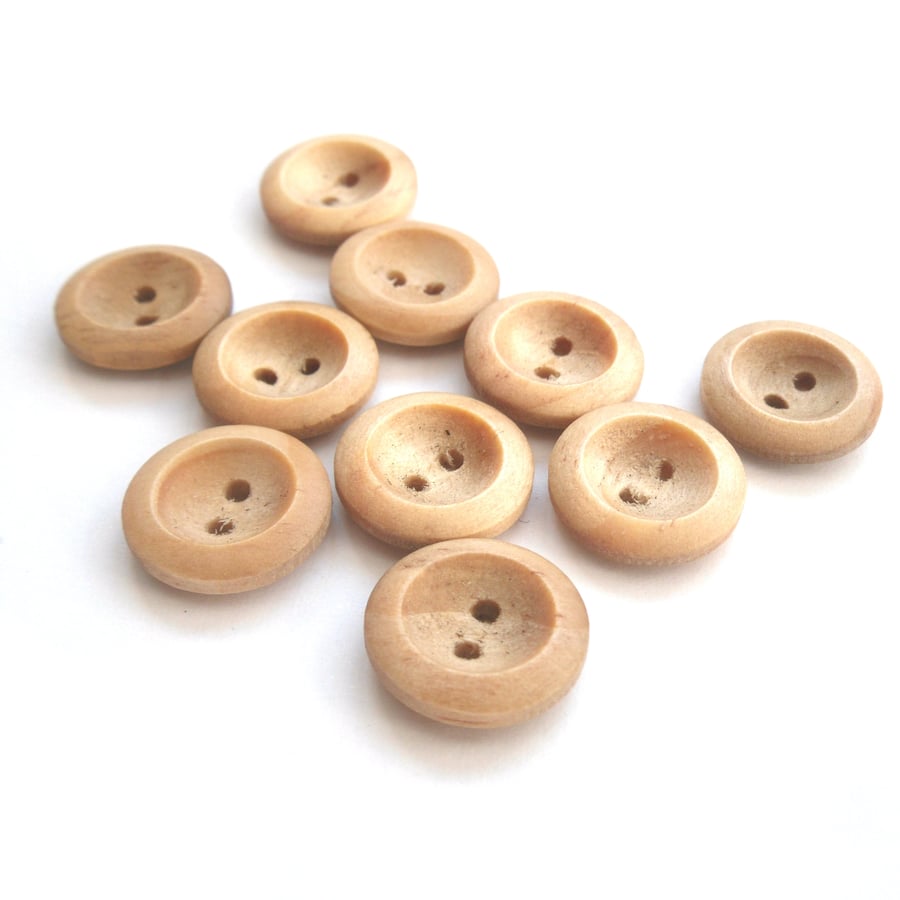 10 small wooden buttons