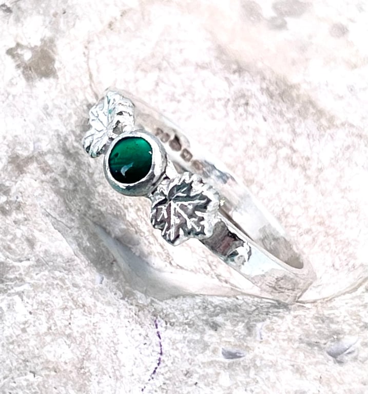 Fine silver green paua shell ring