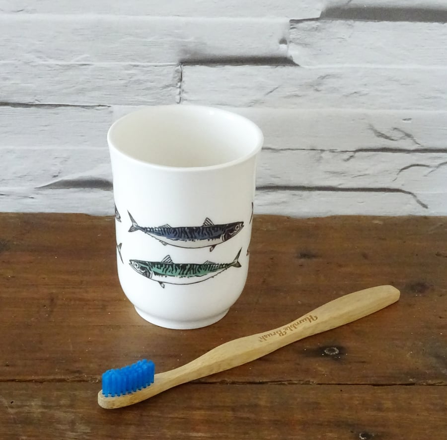 Toothbrush holder, mackerel design, white ceramic, make-up brush, pencil pot