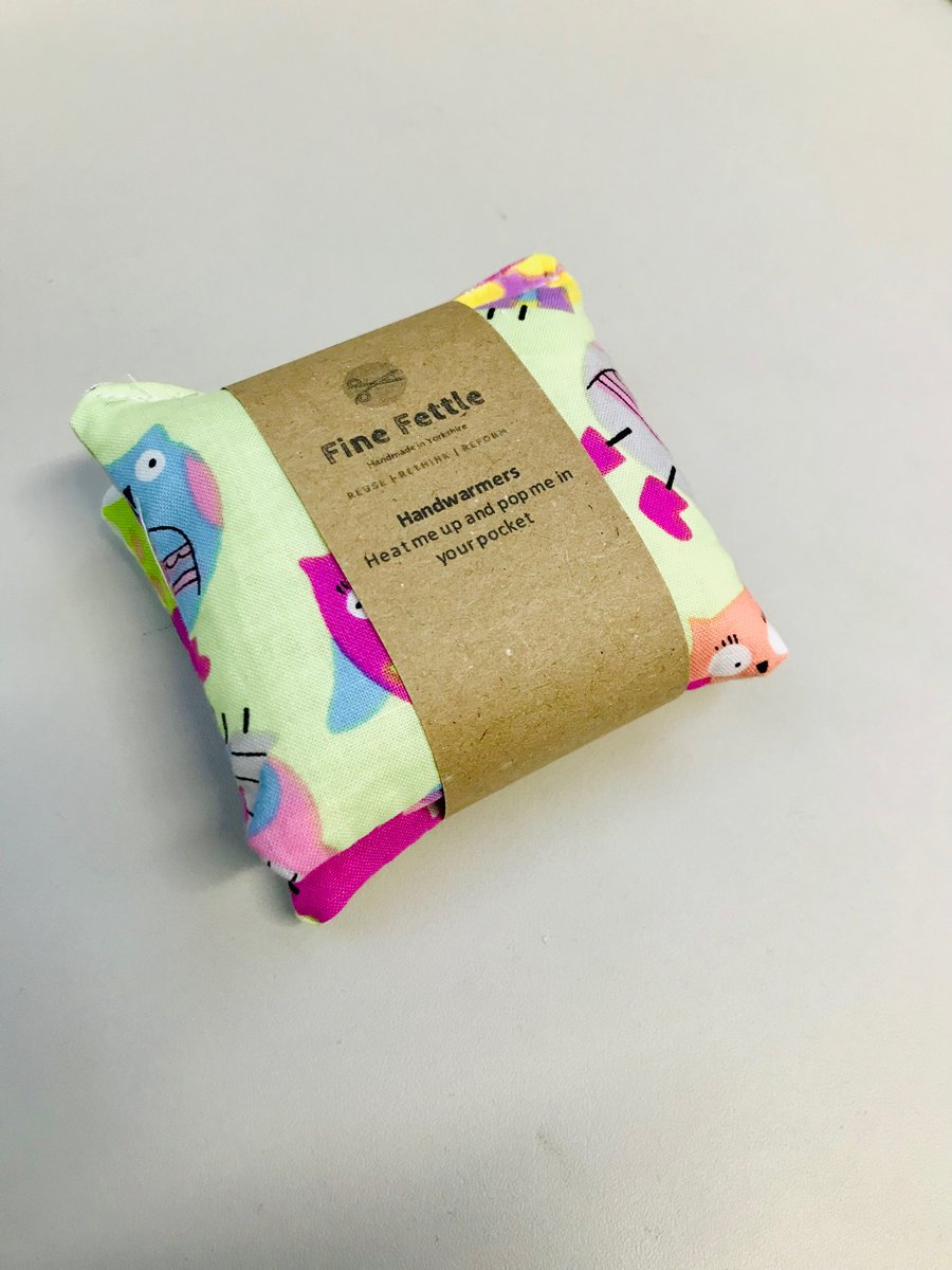 1 Pair of Reusable Hand Warmers