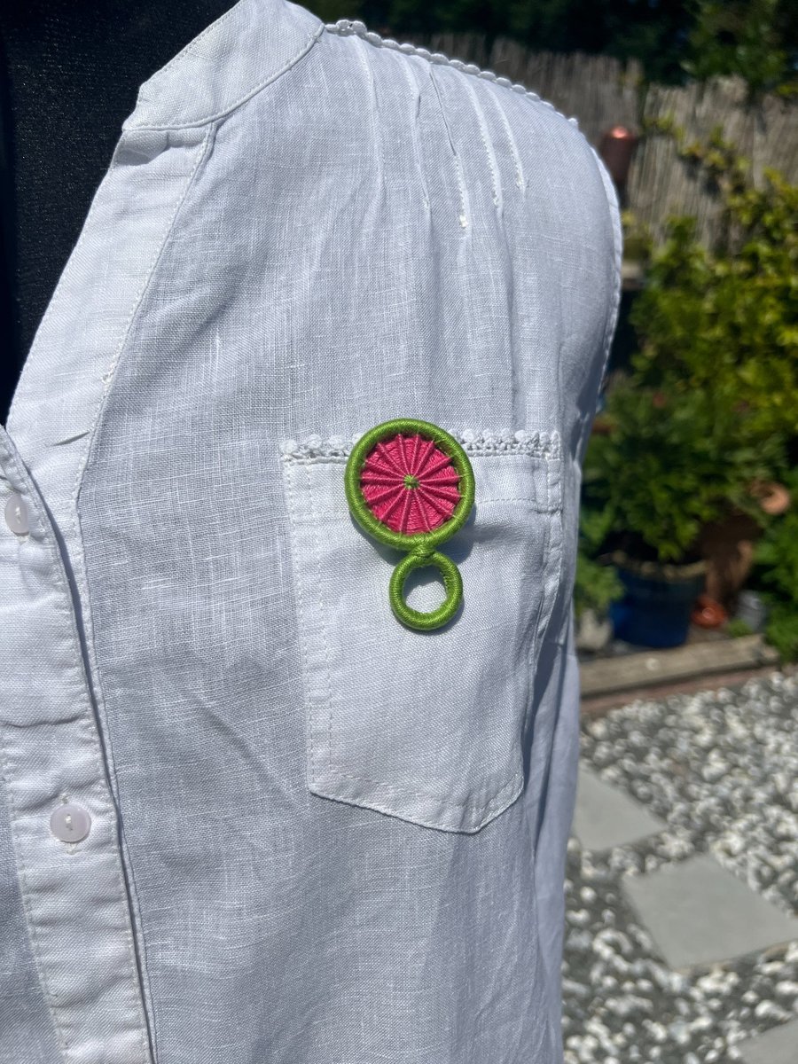 Image of Dorset Button Glasses Holder Brooch - Lime Green & Pink Pinwheel (14mm)