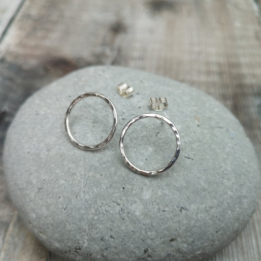 Sterling Silver Large Hammered Circle Stud Earrings - JBJ3007