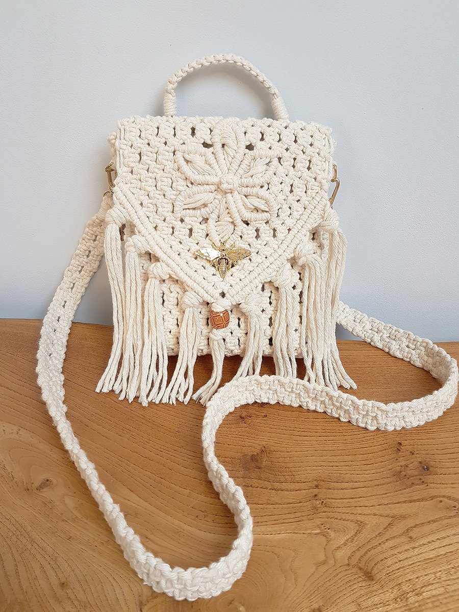 Macrame Bee and Flower Handbag