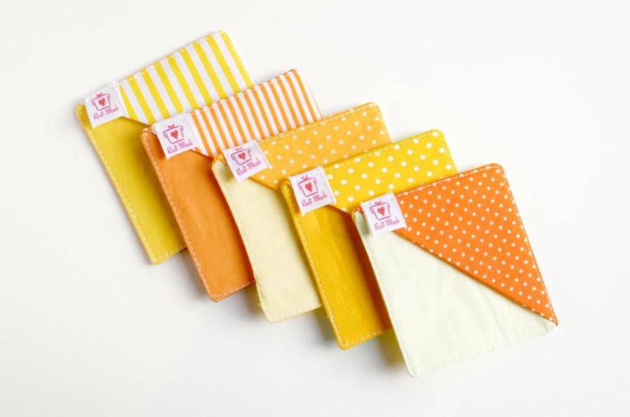 Fabric corner bookmark Stripes and dots