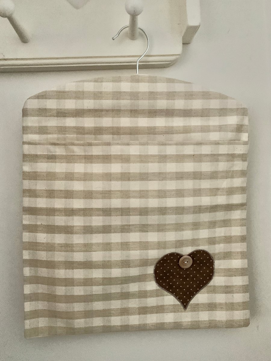 PEG BAG - cream check with dotty brown heart