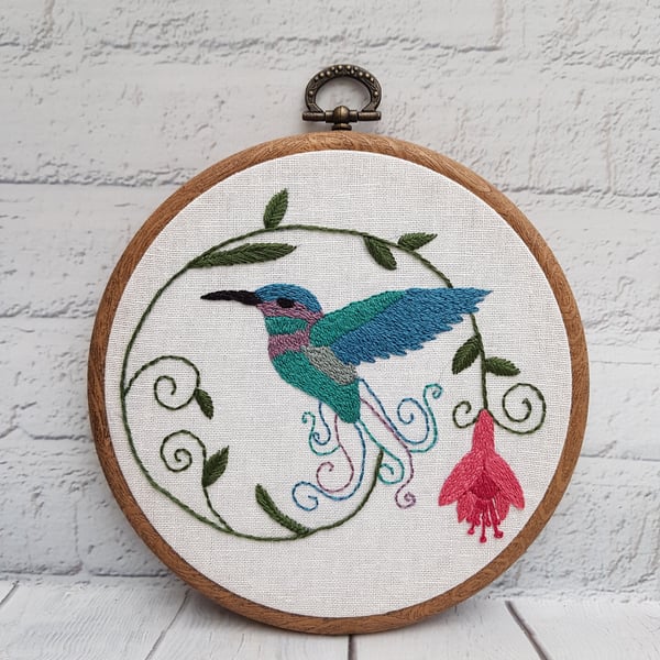 Hummingbird and Fuchsia Hand Embroidery Hoop, Bird Embroidery, Hand Embroidery, 