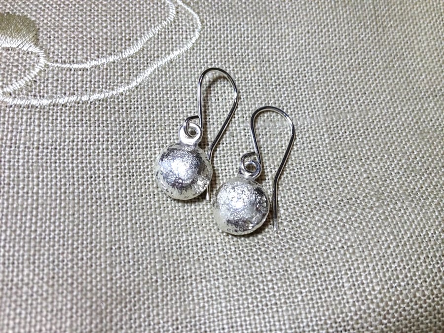 Sterling Silver Nugget Drop Earrings. 