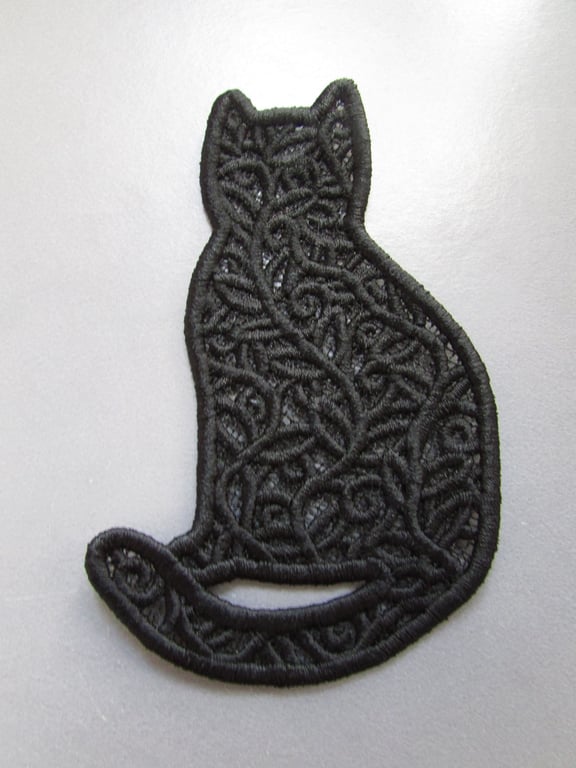Embroidered Cat Lace Applique