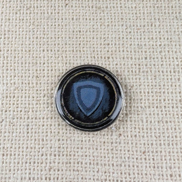 Tank Pin Badge - Gamer Themed Pin - Large Resin Topped Pin Badge