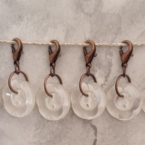 Button stitch markers