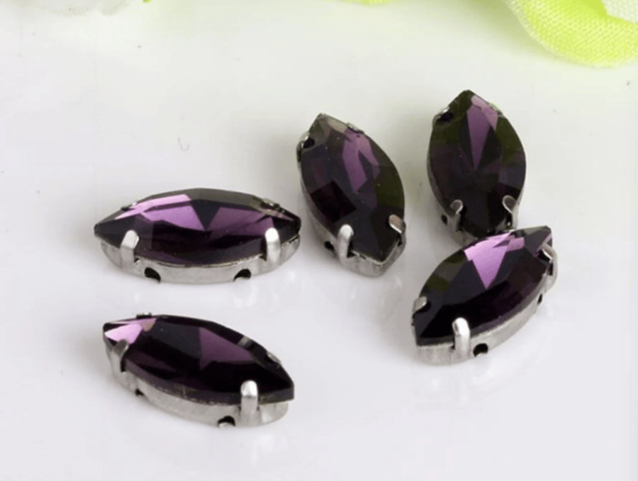 (S18S purple) 50 Pcs, 5 x 10mm Sew On Crystal Horse Eye Beads, Glass Leaf 