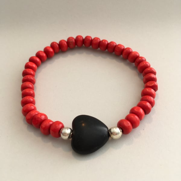 Bracelet, black heart, red wooden and silver alloy beads