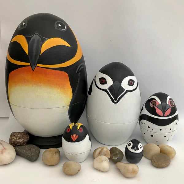 Penguin nesting dolls 