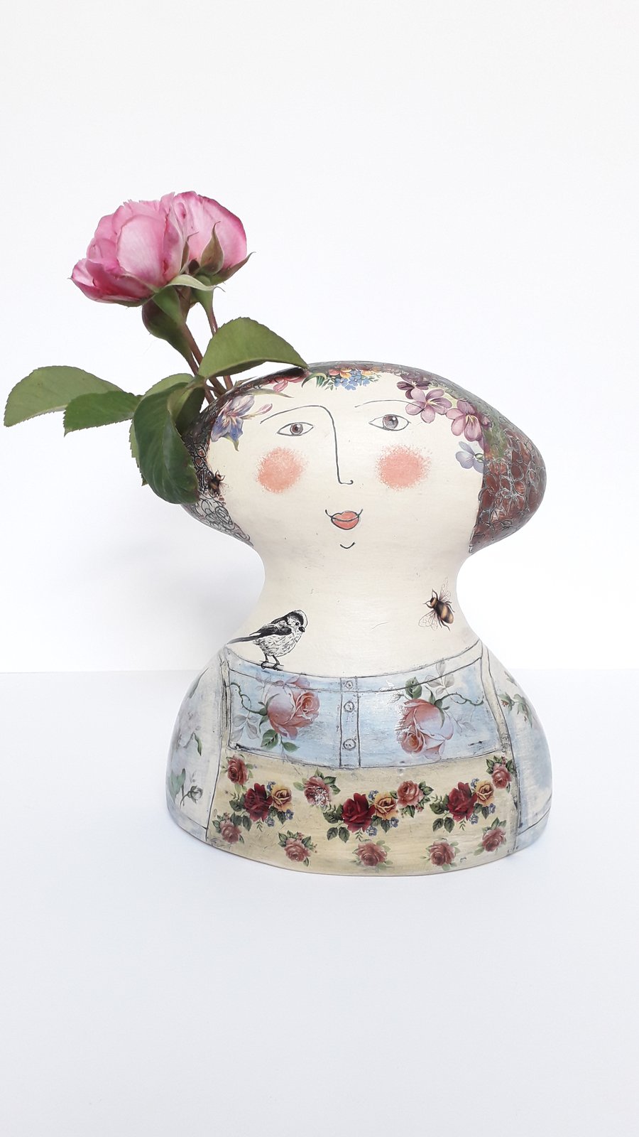 Figurative ceramic vase 