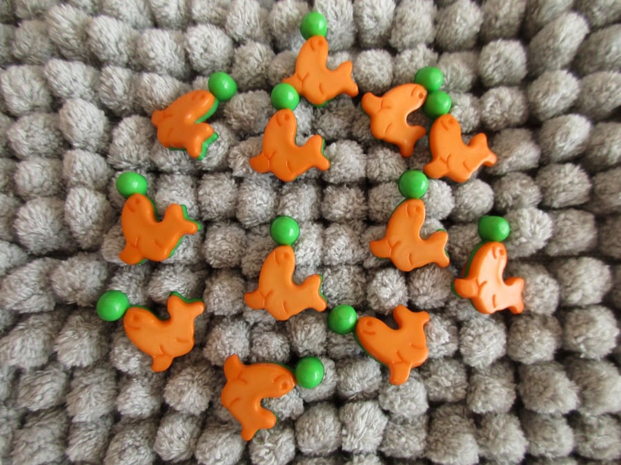 REDUCED 12 Green and Orange Sea Lion Novelty Buttons