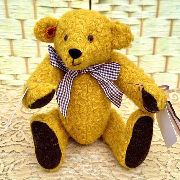 Tommy: Collectable Boucle Artist Bear 32cm (12.5”)