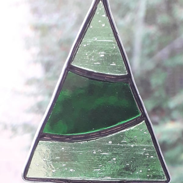 STAINED GLASS CHRISTMAS TREE