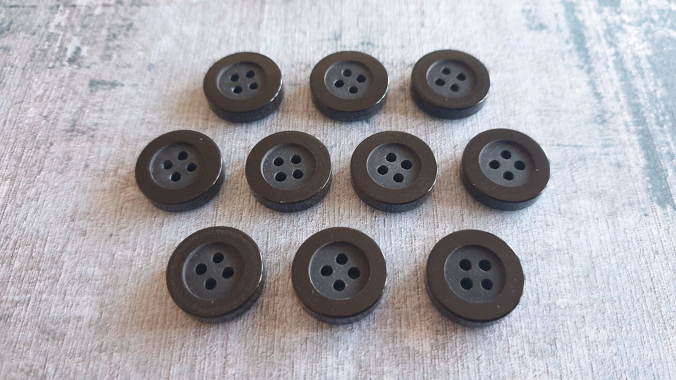 18mm 28L 4Hole CHUNKY Solid Black Buttons (polyester) 1980's