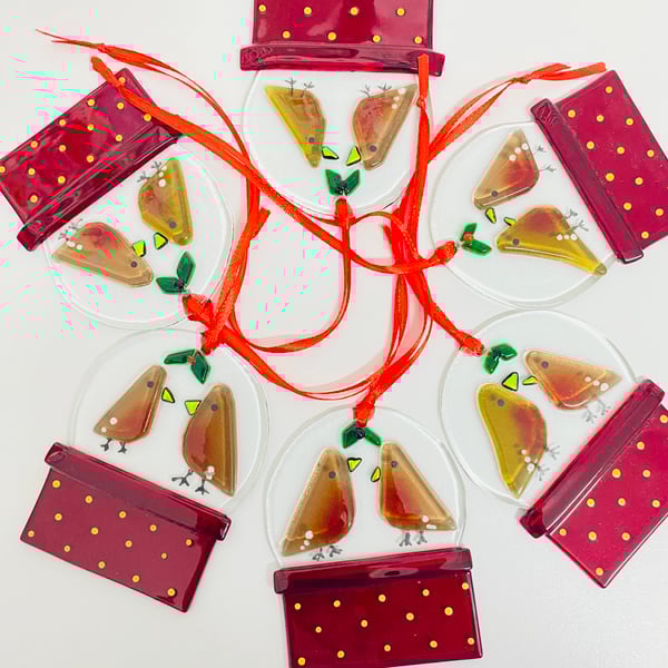 Robins in a snow globe , fused glass Christmas decoration