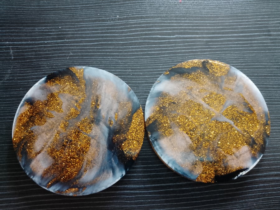 Set of 2 Handmade Gold Glitter, Black and White Marble Effect Resin Coasters 