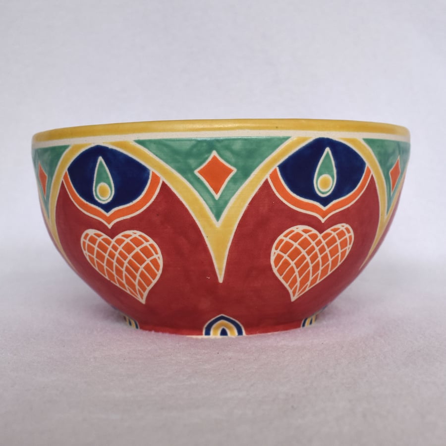 19-184 Patterned bowl (Free UK postage)