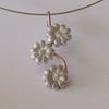 Fine silver daisy necklace