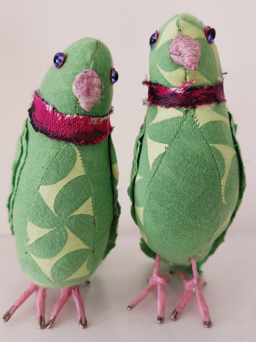 Pair of parakeets parrots sculpture ornament 