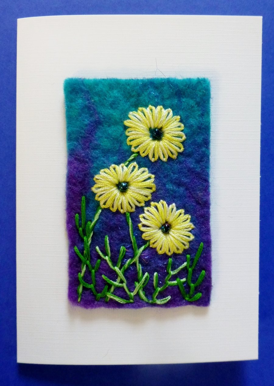 yellow daisy card