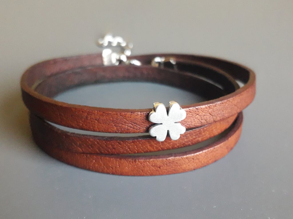 Leather wrap bracelet - Lucky Clover brown silver