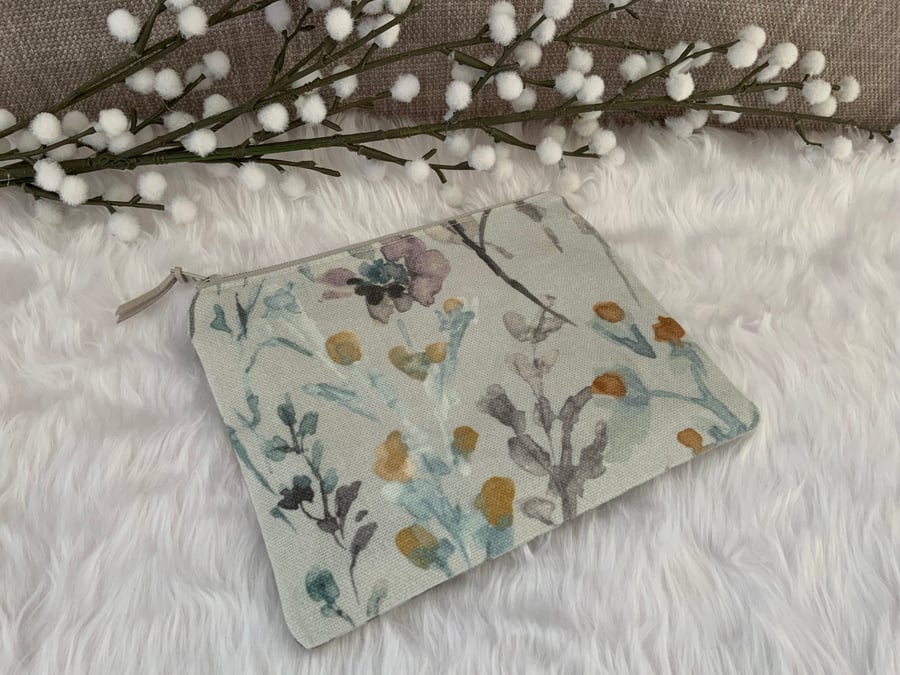 Beautiful Zipped Purses, Pouch, Small Cosmetic Bag, Accessory Purse, Coin Purse,