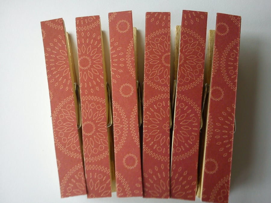 Nordic Christmas Red decoupaged card pegs fridge magnets magnetic