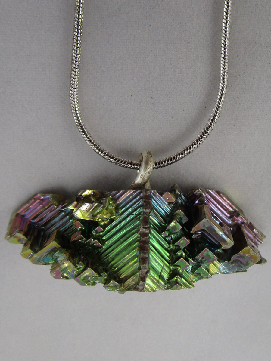 Metal Crystal Pendant